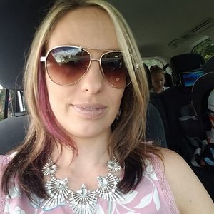 Meet your Posher, Lacey